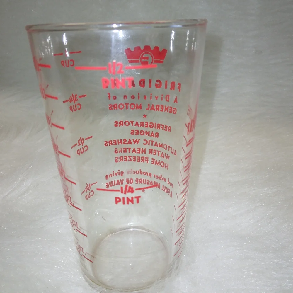 Frigidaire Vintage Measuring Glass